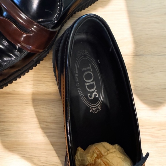 Tod’s Black and Maroon Chunky Sole Loafers - Picture 6 of 8